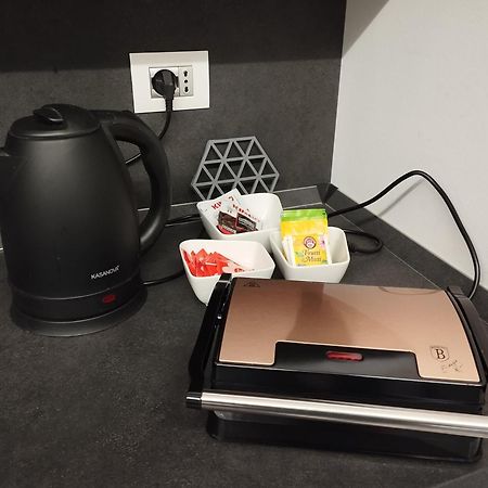 因佩里亚Pama Mar公寓 外观 照片